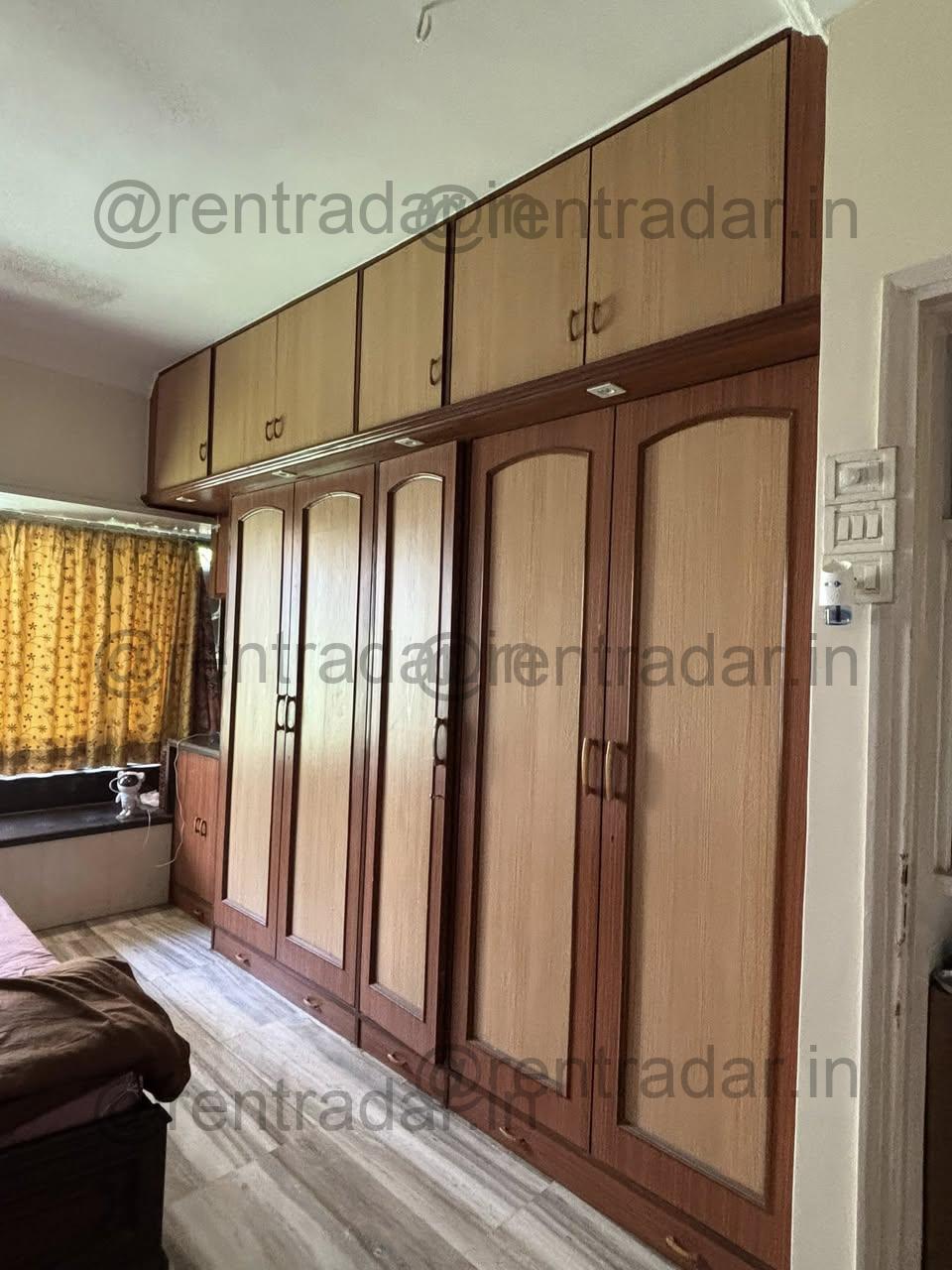 Room in 2bhk at 4 Bungalows Versova