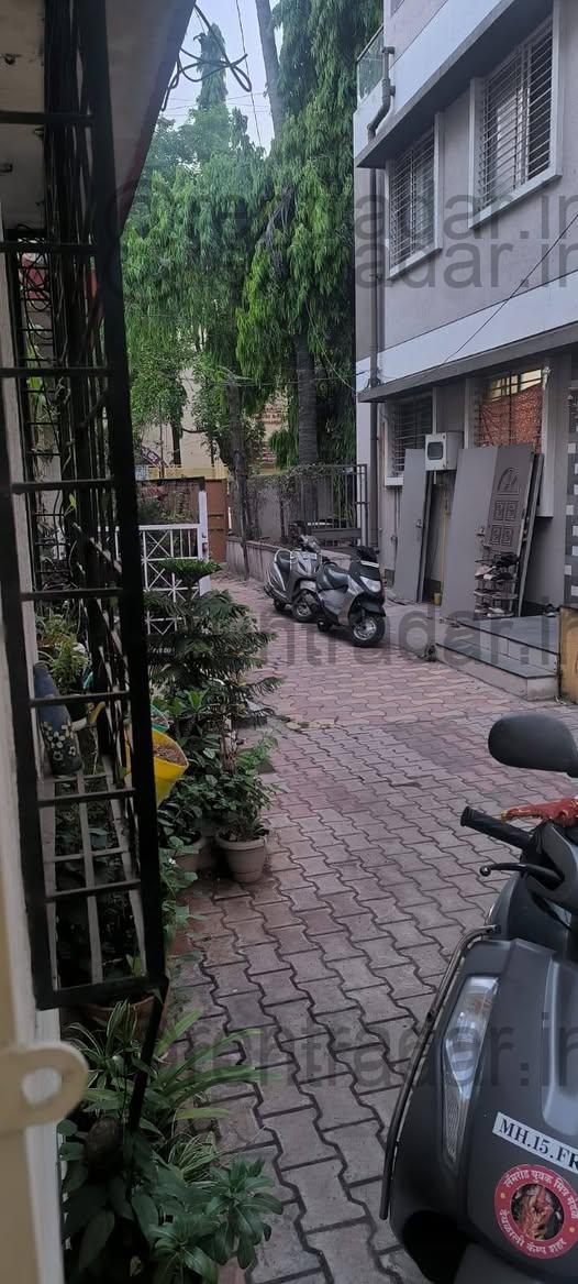 Room Available at Model Colony, Shivajinagar (shubhmangal Society)