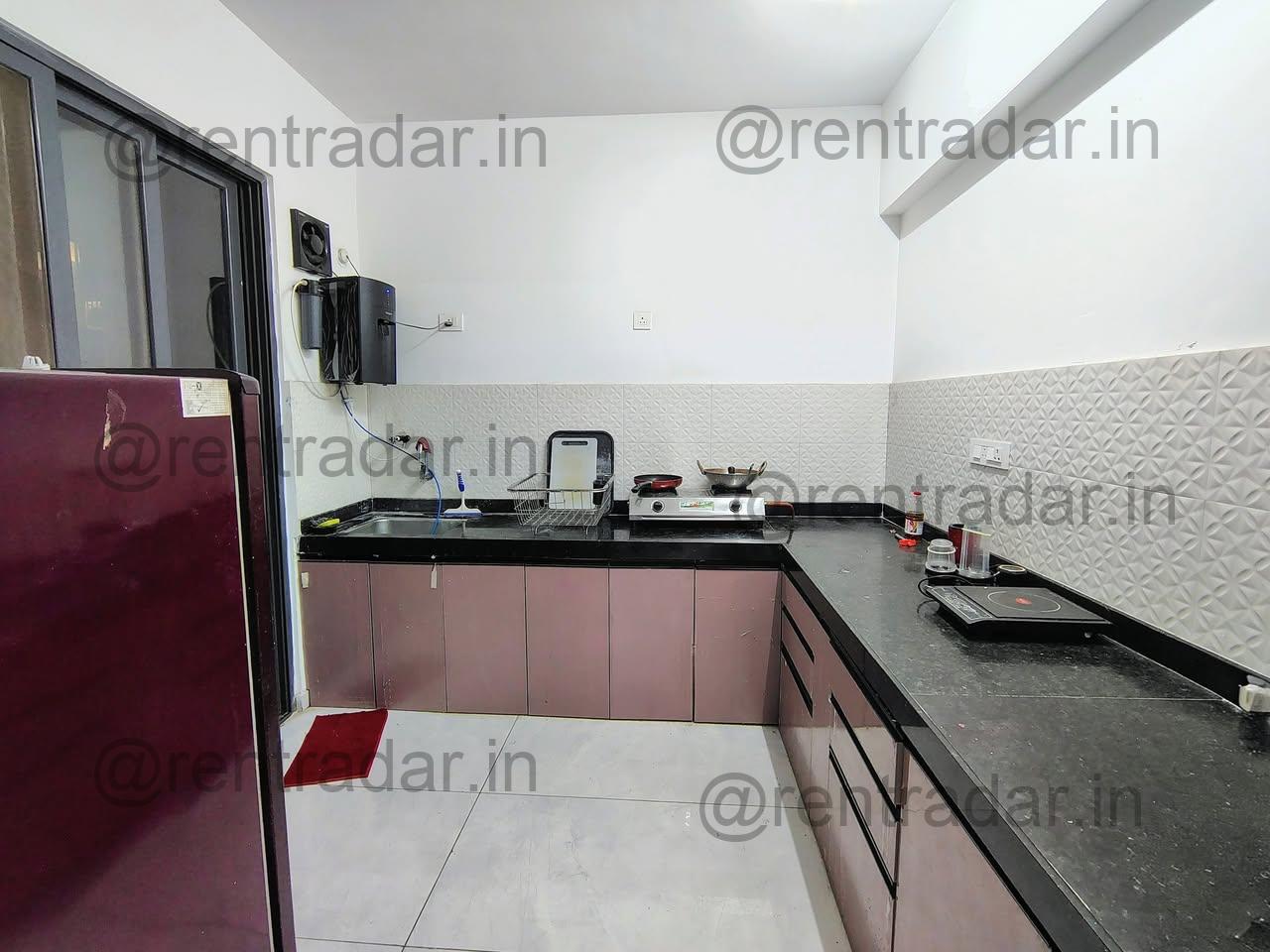 Room in 3bhk at Mundhawa (mantra Mirari)