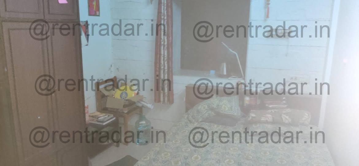 Room in 2bhk at Goregaon East