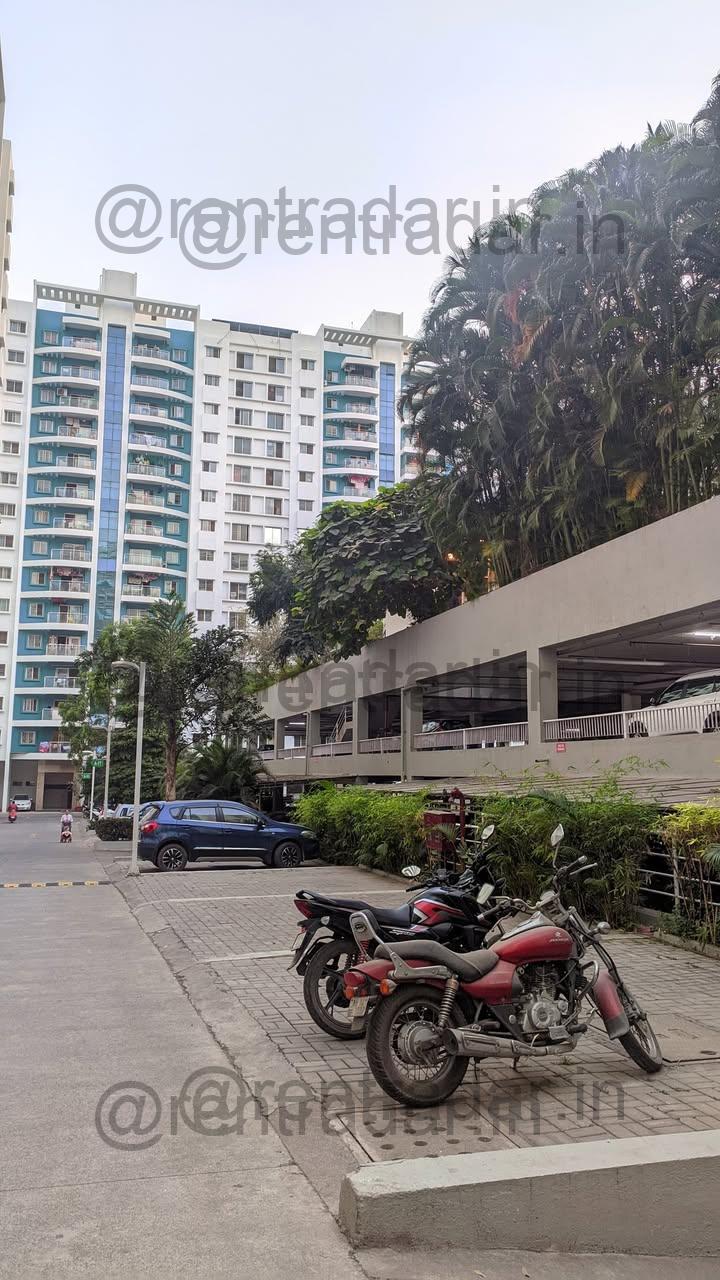 Room in 3 Bhk at Hinjawadi