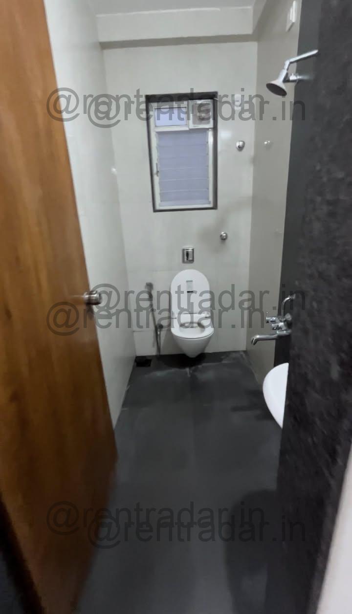 Room Available at Pimple Saudagar
