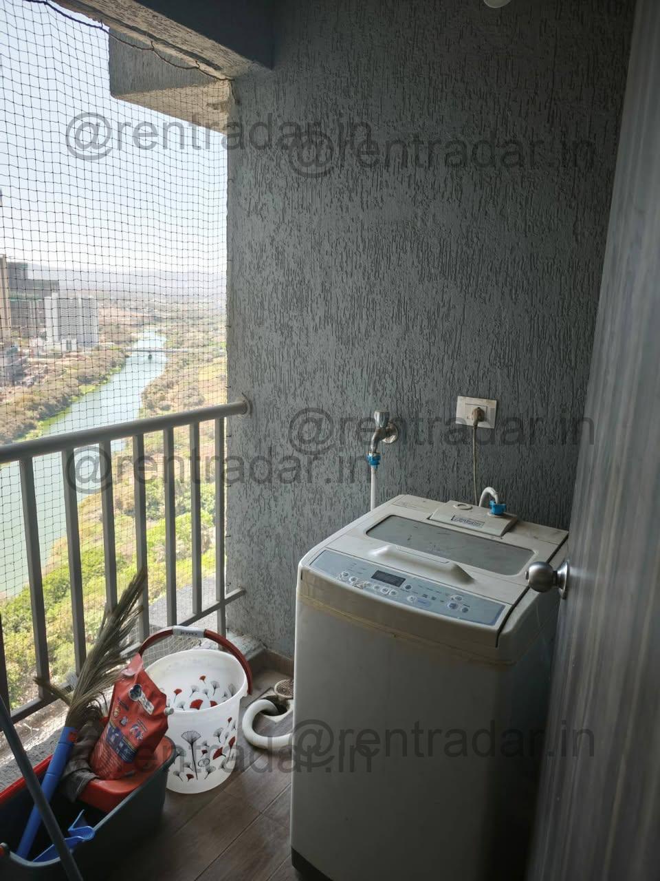 Room in 3 Bhk at Hinjewadi (blueridge)