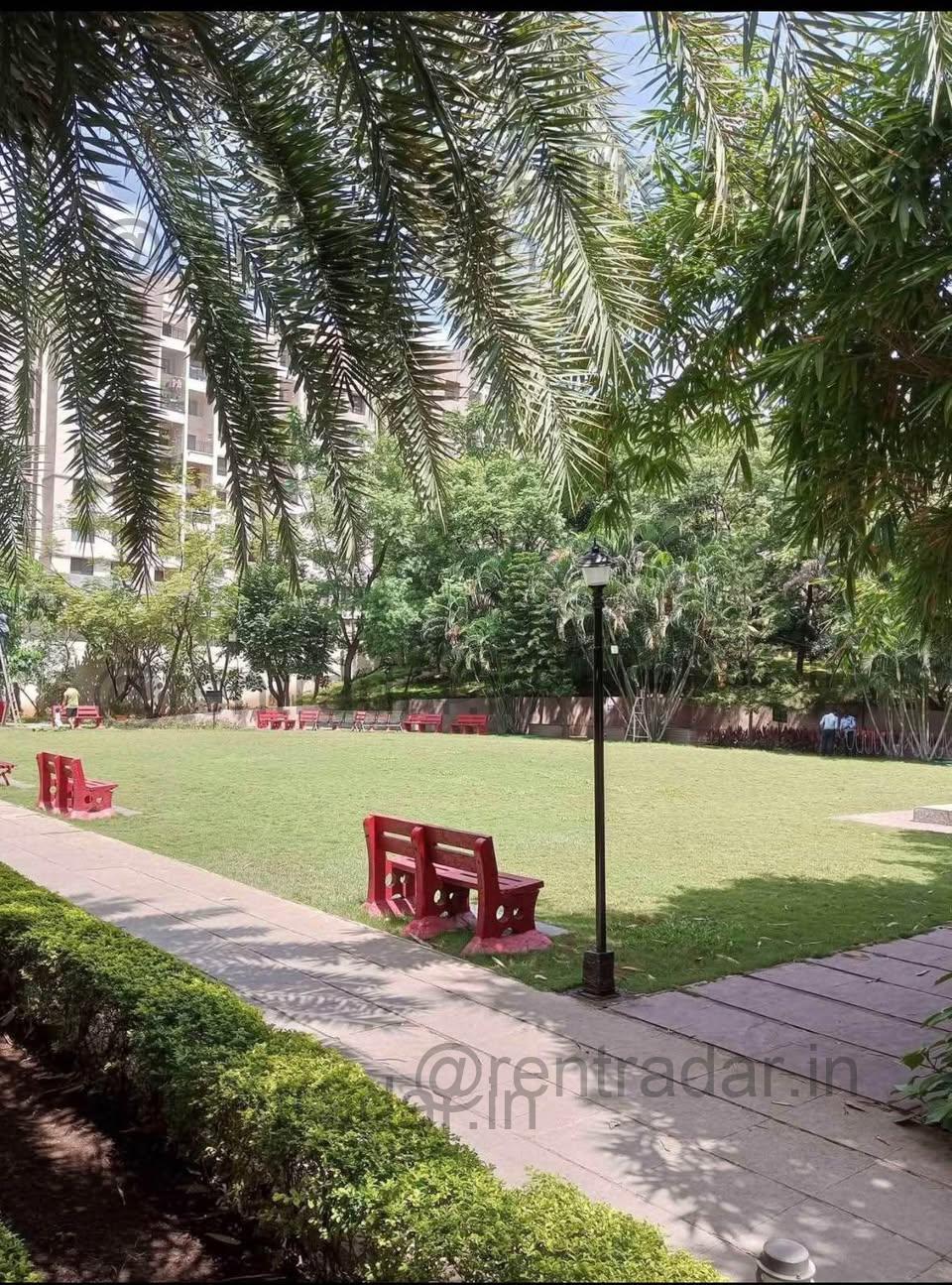 Room in 2 Bhk at Kharadi (acolade Society)