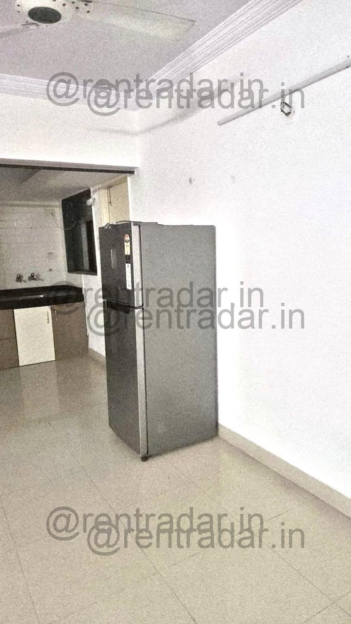 Room in 2 Bhk at Kharadi (acolade Society)