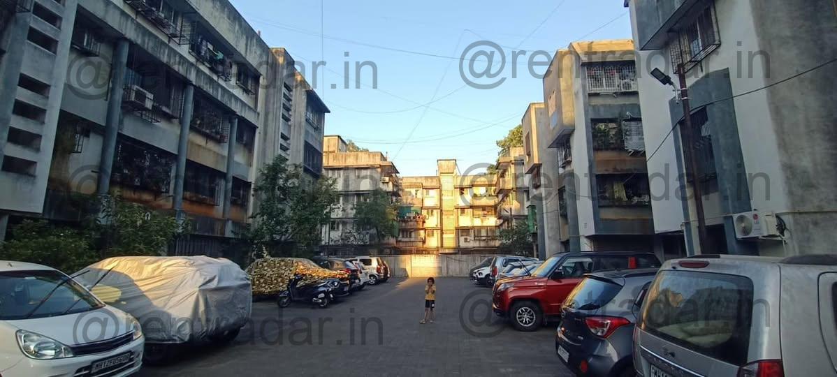 Room in 2bhk at Pratik Nagar Society (yerwada)