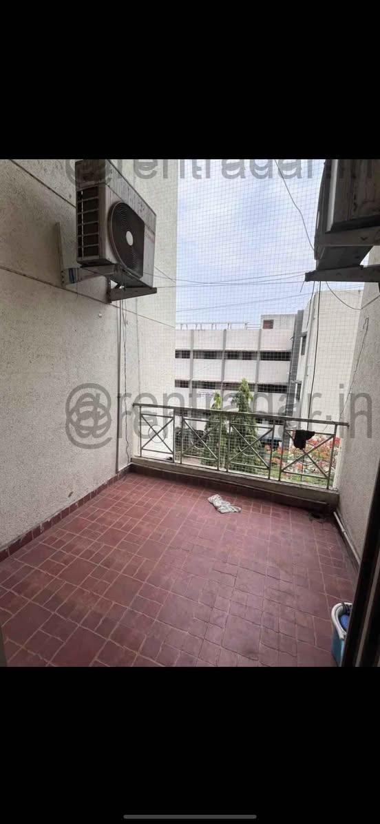 Room in 3 Bhk at Karve Nagar (krushna Mayur Appartment)