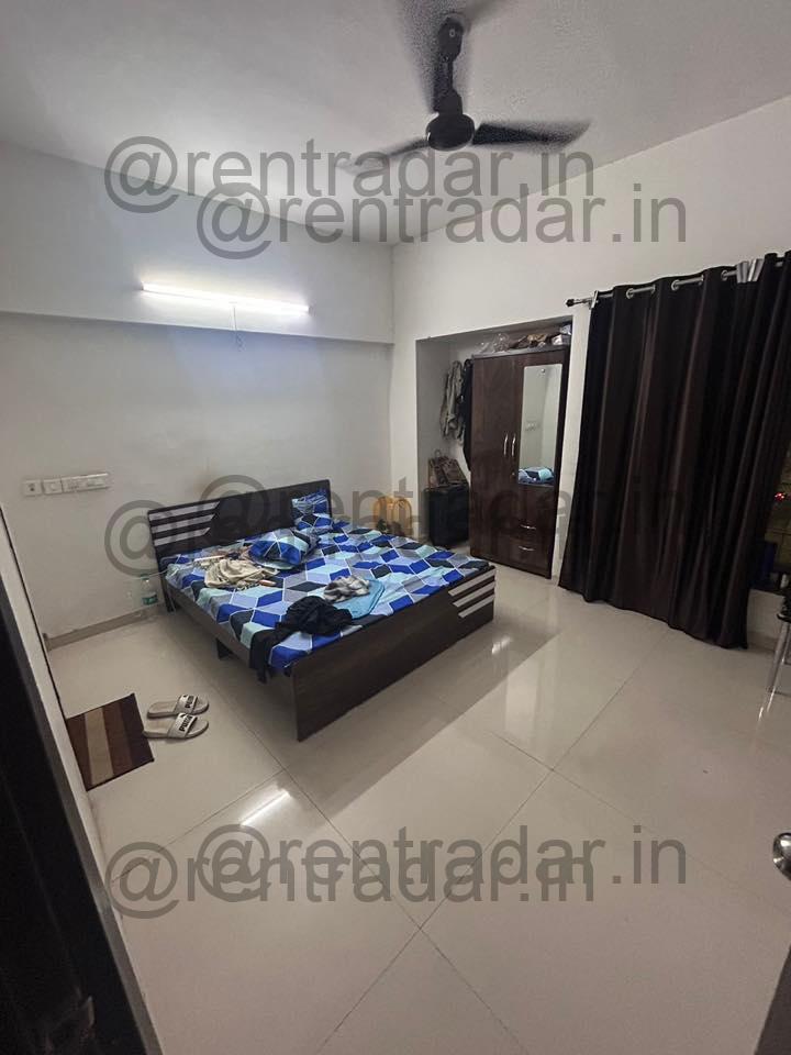 Room in 2bhk at Kharadi (galaxy One Tower)