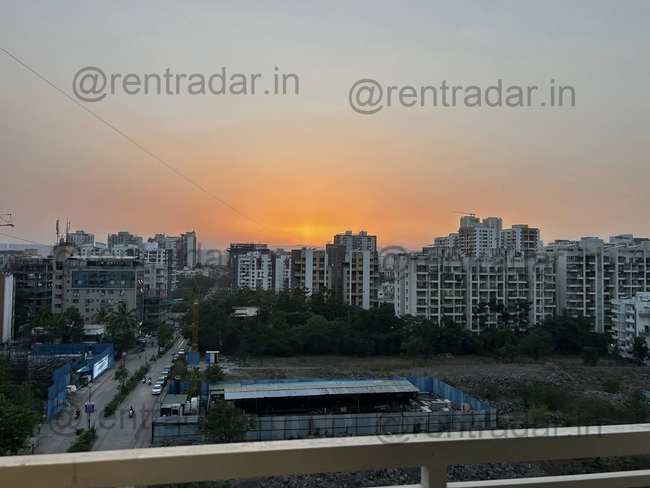 Room in 3bhk at Balewadi (kundan Espacio)