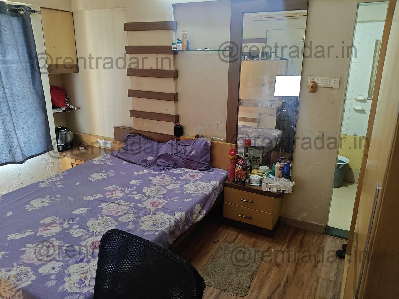 Room in 3bhk at Karve Nagar (krushna Mayur Apartment)