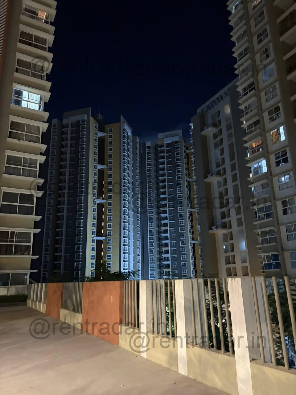 Room in 2bhk at Hinjewadi (park Astra Society)