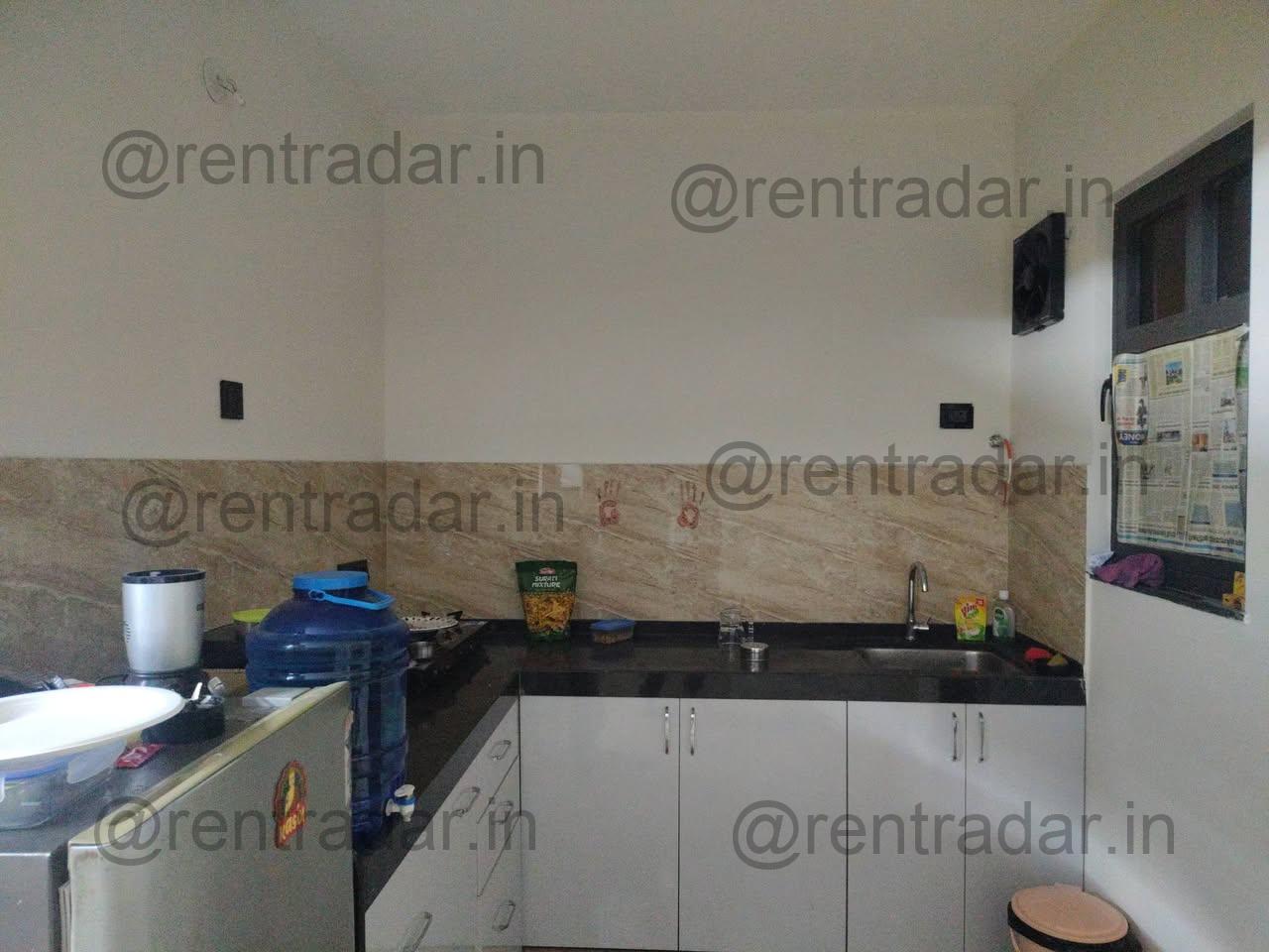 Room in 2 Bhk at Mahalunge
