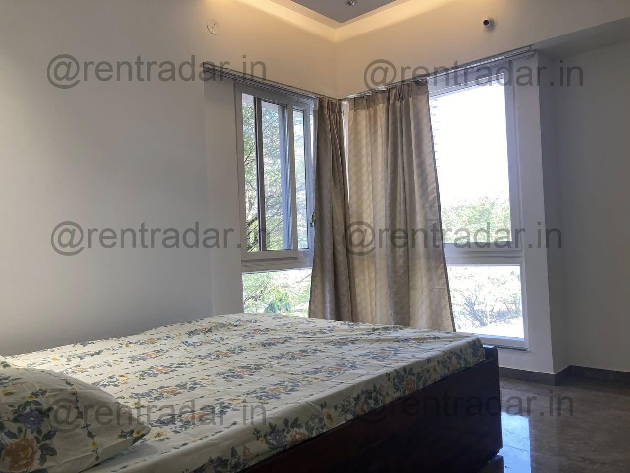 3bhk For Rent at Koregaon Park (shroff Aureta Society)