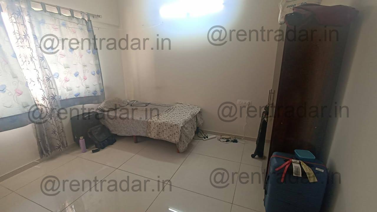 Room in 3 Bhk at Hinjewadi (blueridge)