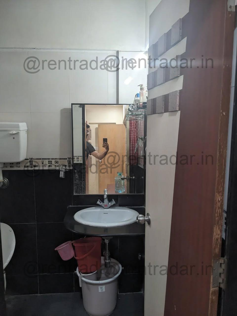 Private Room in 3bhk at Baner