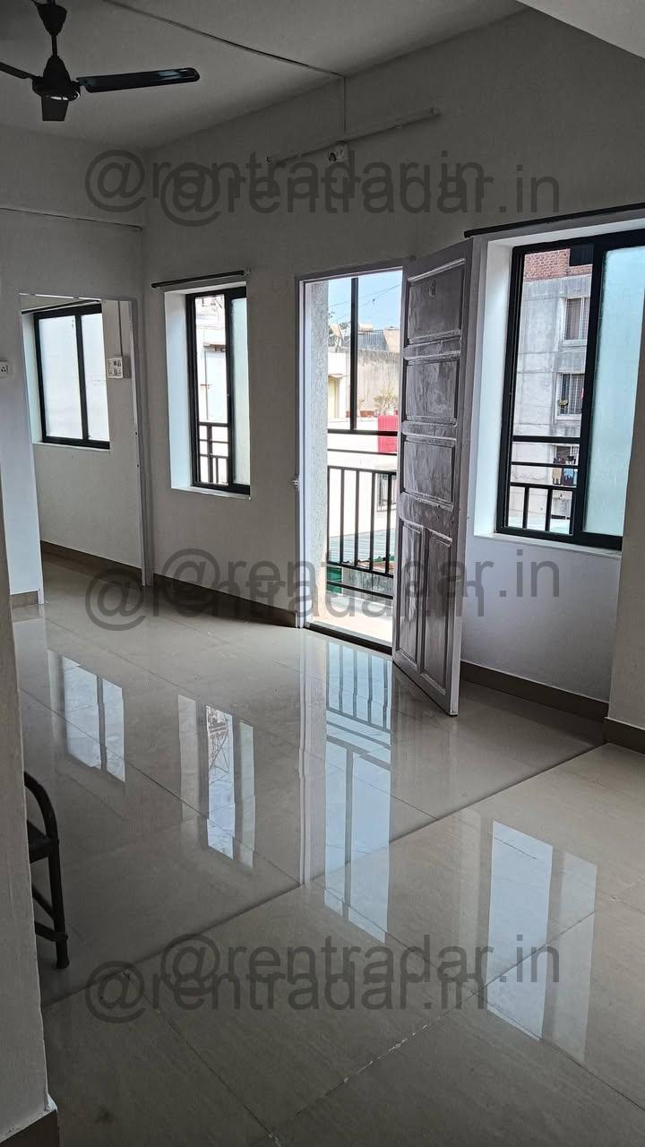 Room in 1 Bhk at Karve Nagar