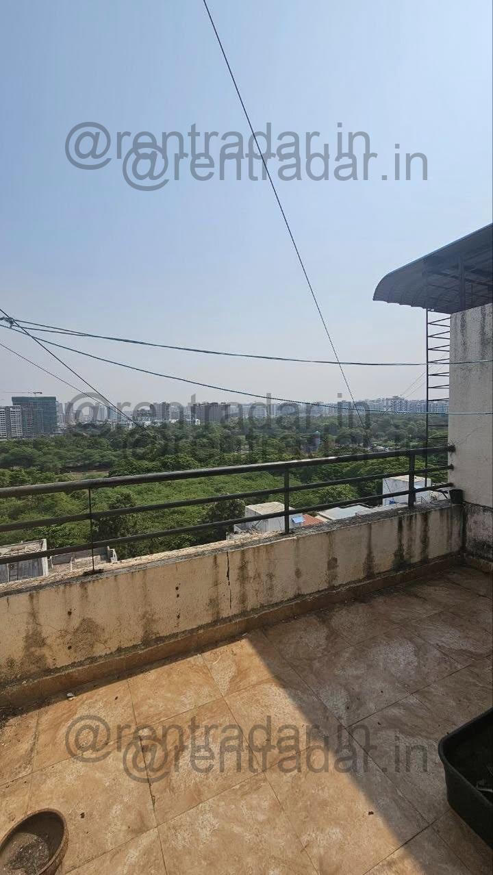 Room in 2bhk at Vanashree Apartment, Amanora Park Town (vanashree Apartment)