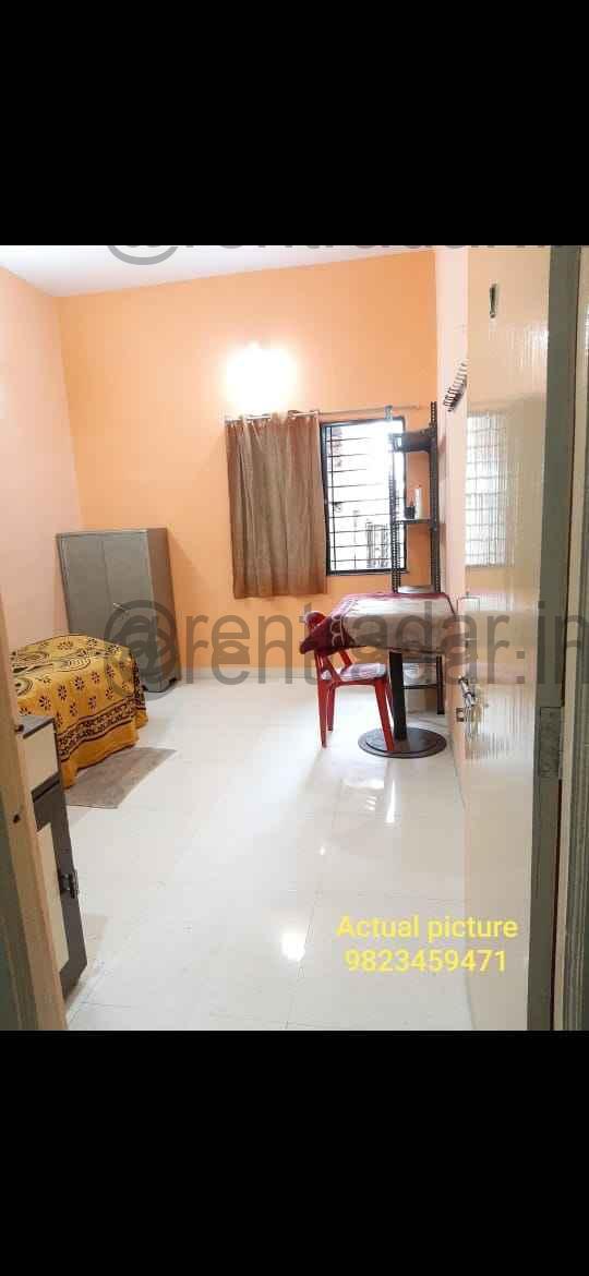 Room Available at B.t. Kawade Road Near Magarpatta Road