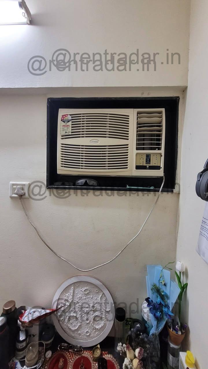 Room in 3bhk at Magarpatta City (trillium Apartments)