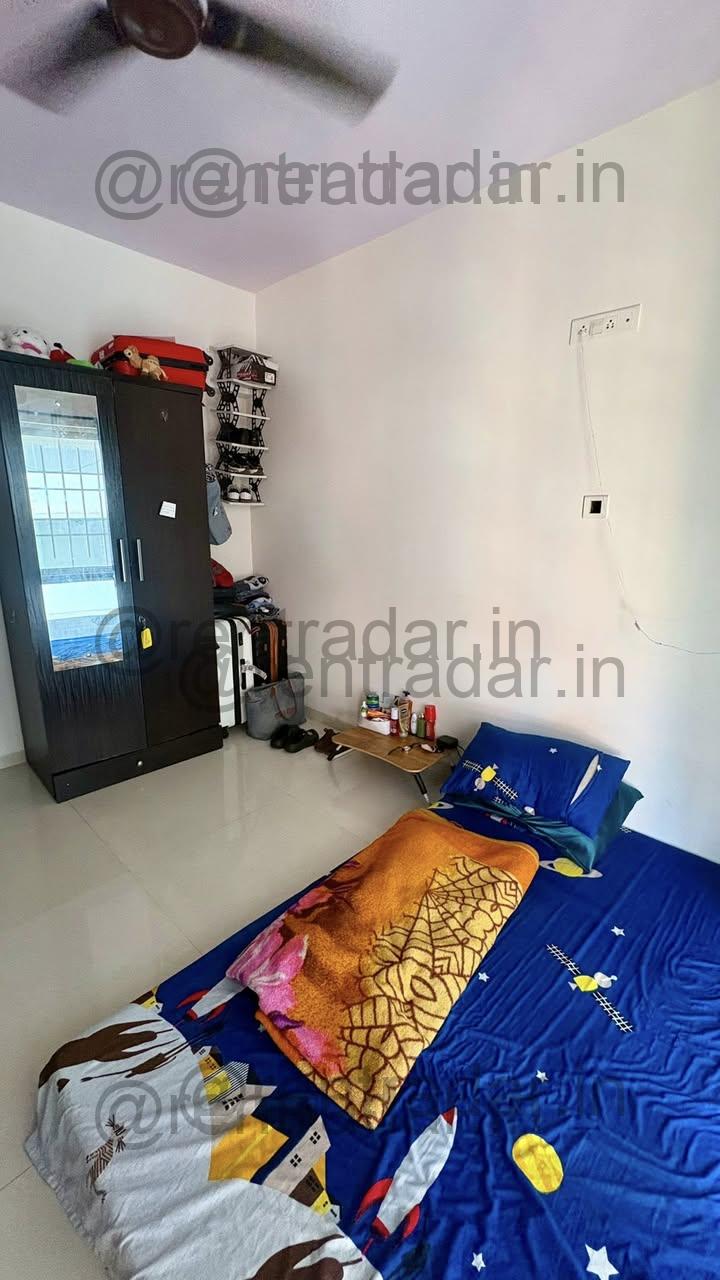 Room in 2 Bhk at Goregaon West