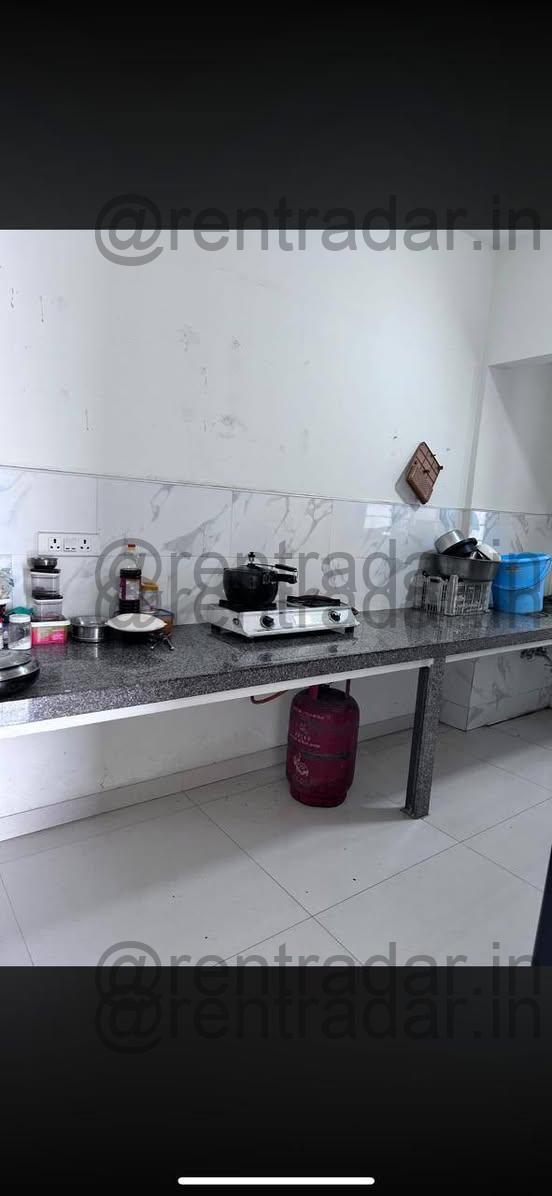 Private Room in 2 Bhk at Kumar Park Infinia, Phursungi / Bhekrainagar, Hadapsar (kumar Park Infinia)