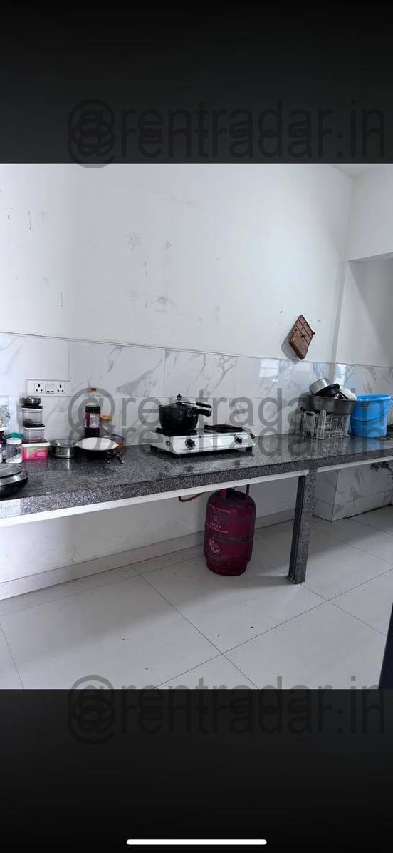 Private Room in 2 Bhk at Phursungi / Bhekrainagar, Hadapsar (kumar Park Infinia)