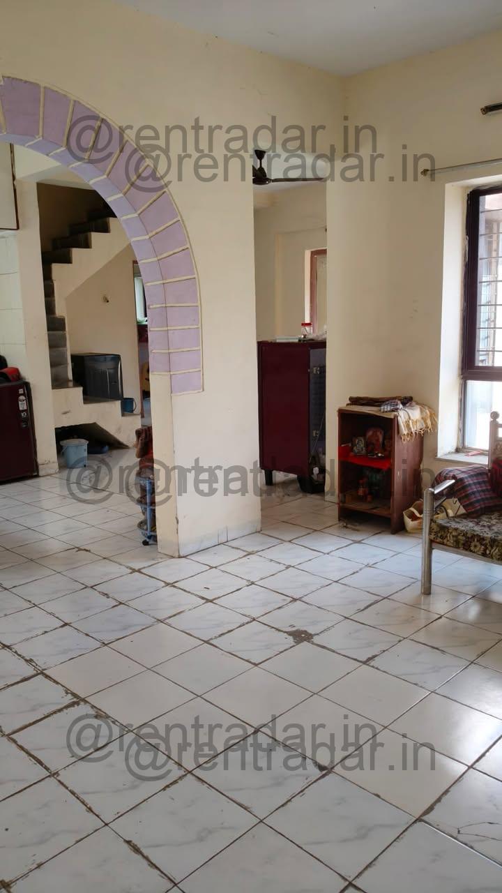 Room in 3 Bhk at Aundh