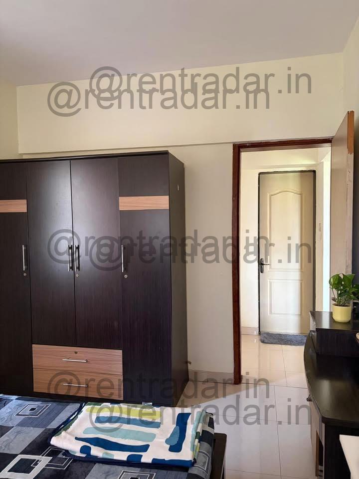Room in 2bhk at Magarpatta (sylvania Apartment)