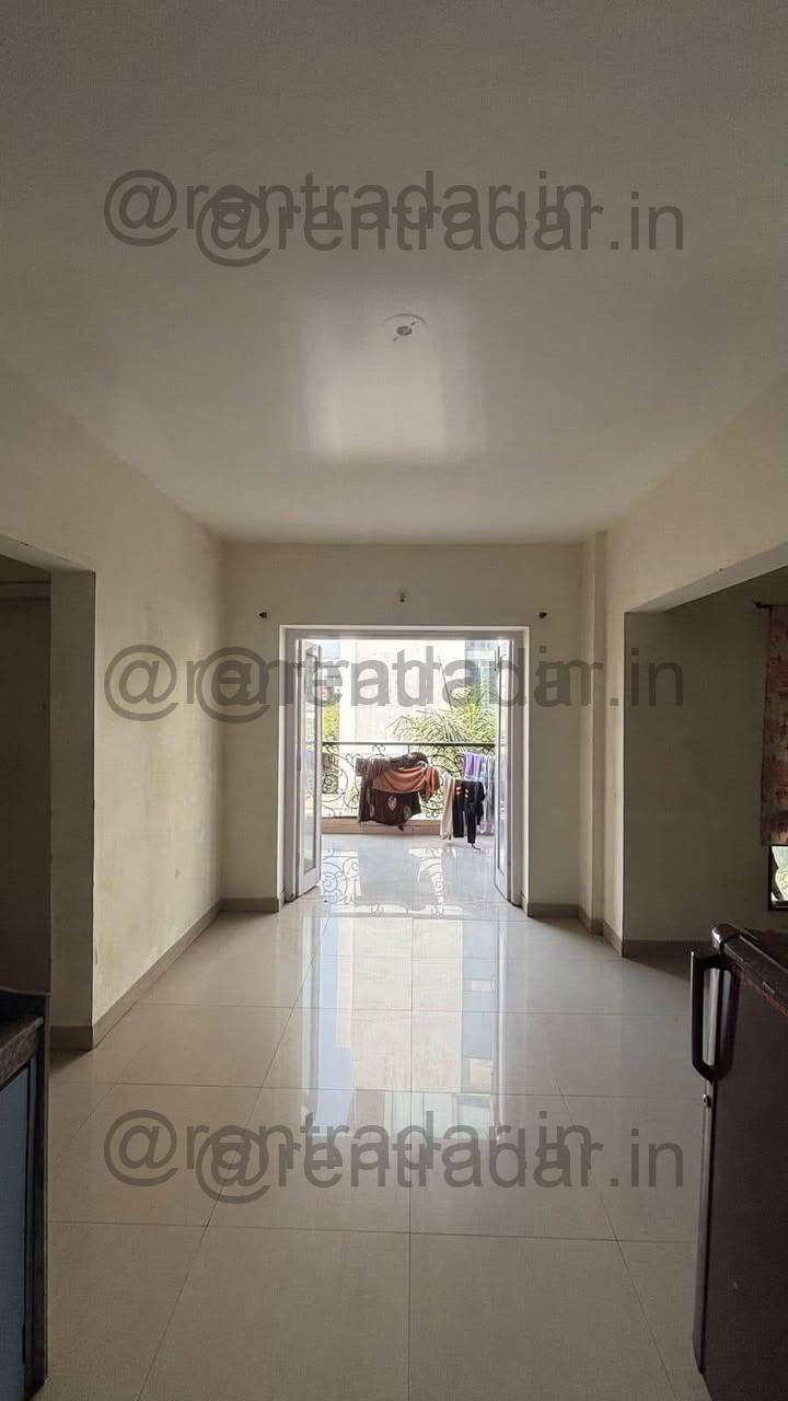 Room in 2bhk at Viman Nagar (toscana Apartment)