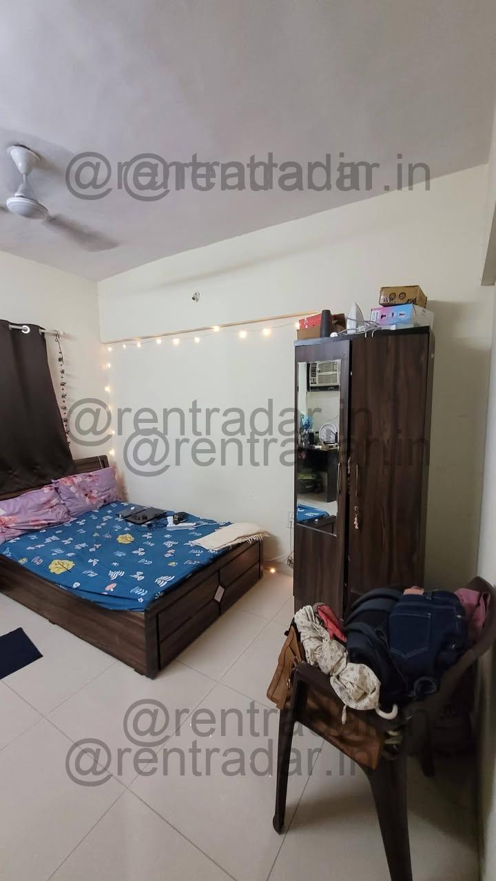 Room in 3bhk at Magarpatta City (trillium Apartments)