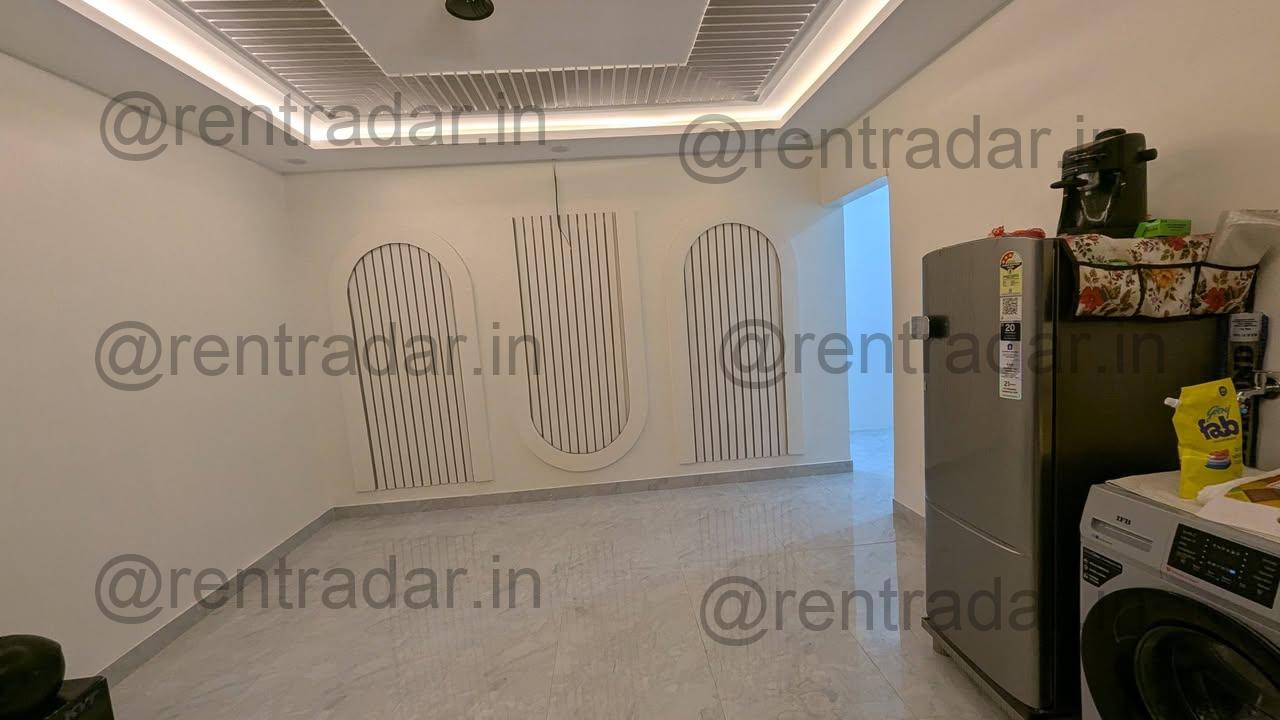 Room in 3-bhk at Kothrud