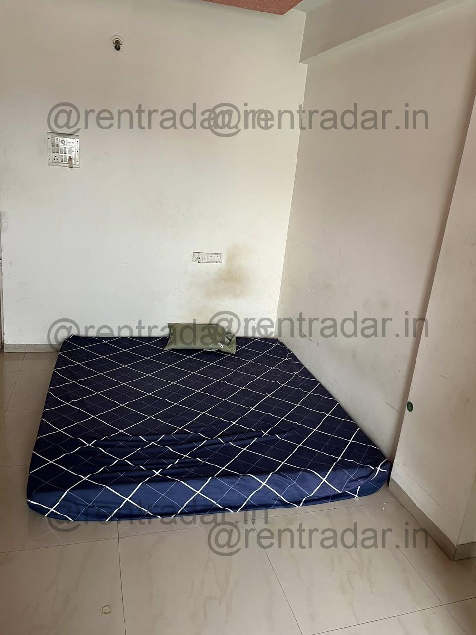 Room Available at Pimple Saudagar