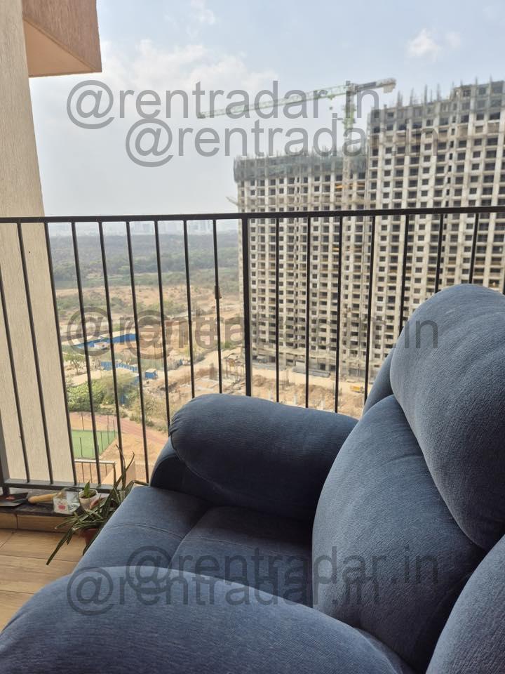 Room in 2bhk at Godrej Boulevard