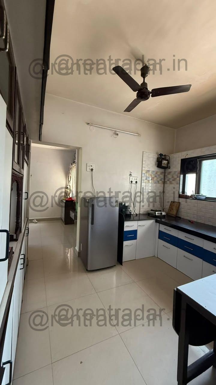 Room in 3bhk at Karve Nagar