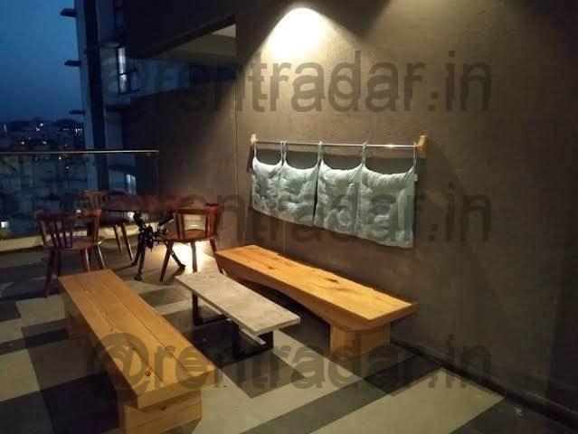 Room in 3.5bhk at Hadapsar (marvel Arco)
