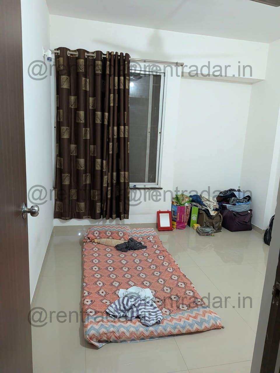 Room in 2bhk at Gayatri Landmark Phase 2