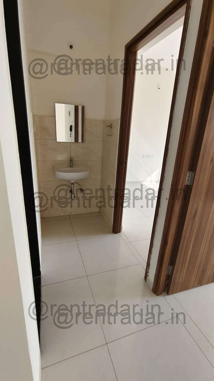 Room in 2bhk at R9 Life Republic,kolte Patil Marunji