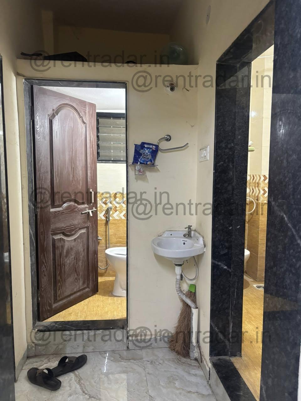 Room in 1bhk at Chandan Nagar