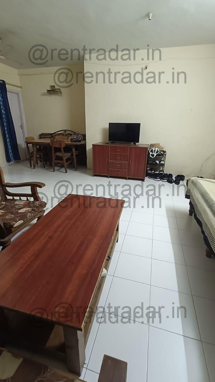 Room in 2 Bhk at Viman Nagar (roshma Rivera)