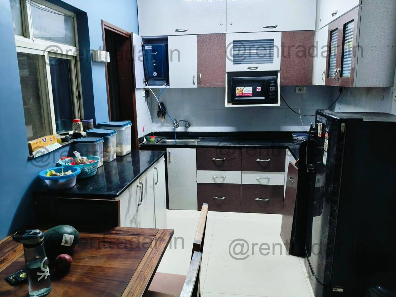 Room in 2bhk at Dhanori (shreewoods Society)