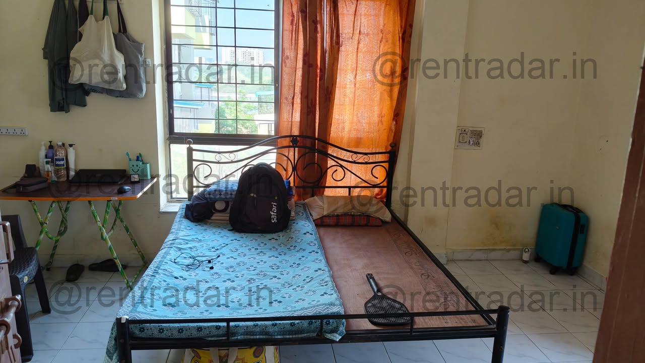Room in 3 Bhk at Aundh