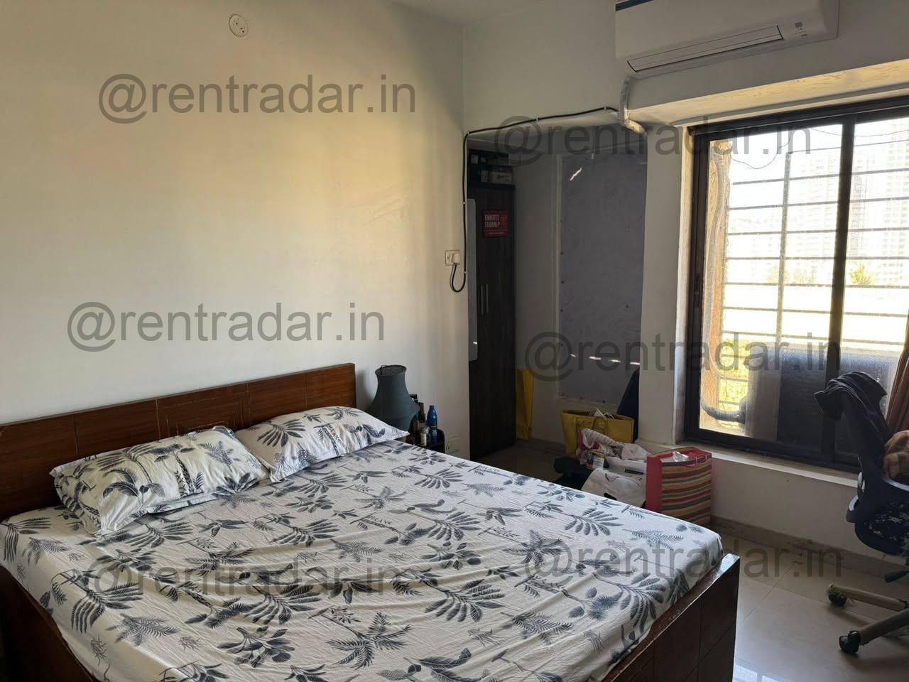 Room in 2.5 Bhk at Veera Desai