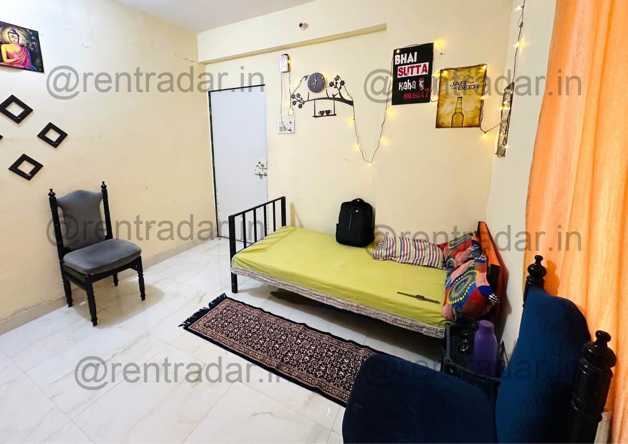 Room Available at Versova