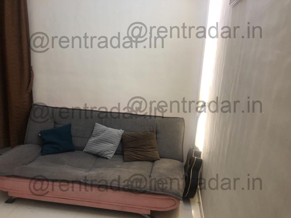 Room in 1 Bhk at Versova