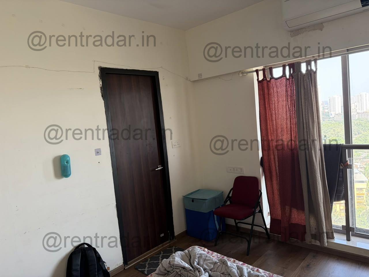Room in 3 Bhk at Alta Vista Private