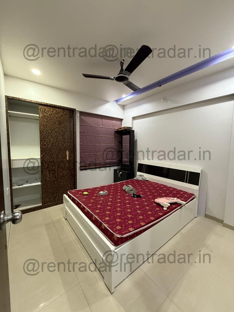 Room in 2bhk at Bavdhan Paud Road