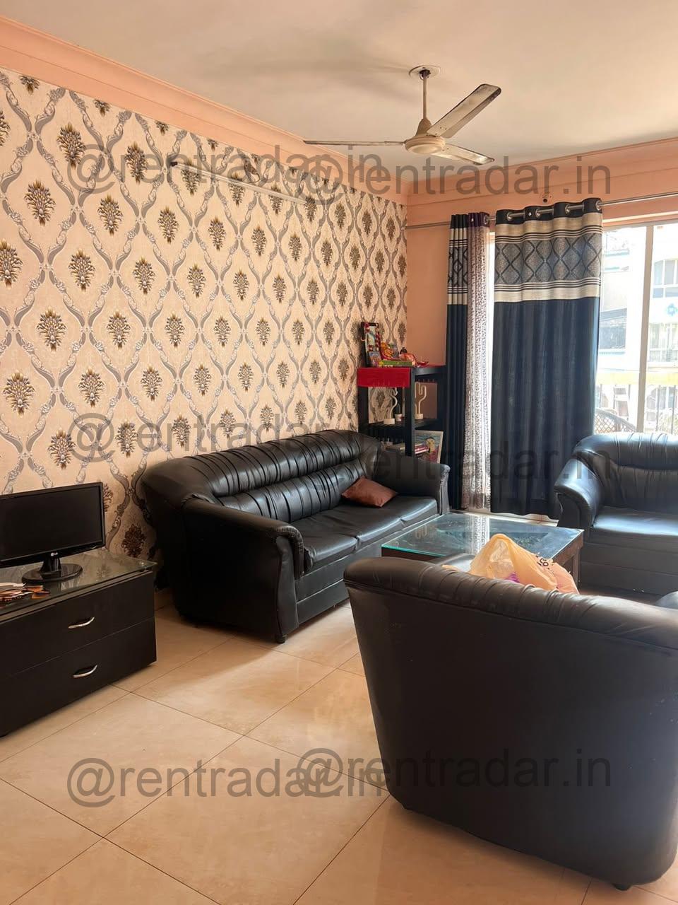 Room in 3bhk at Viman Nagar