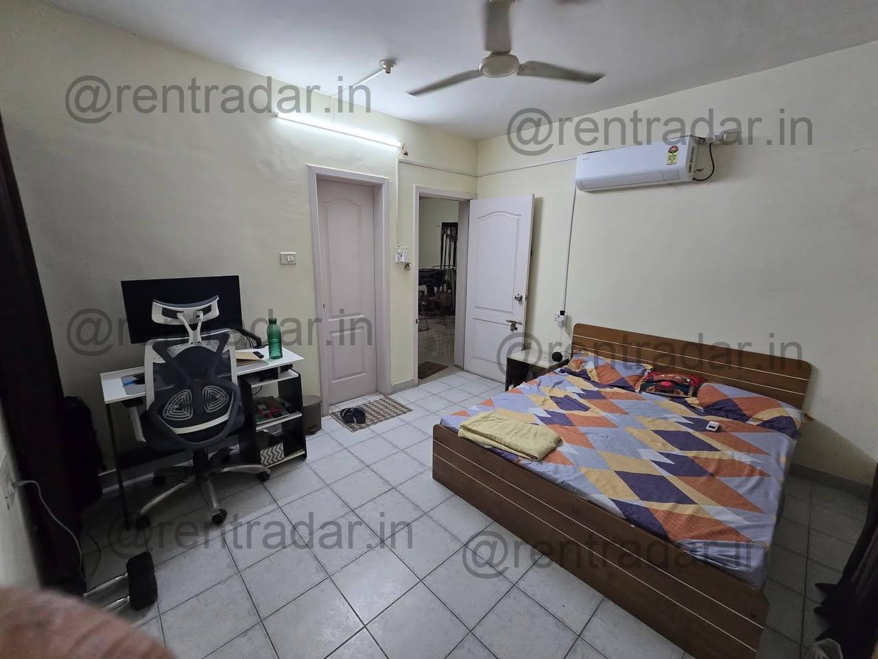 Room in 3bhk at Viman Nagar