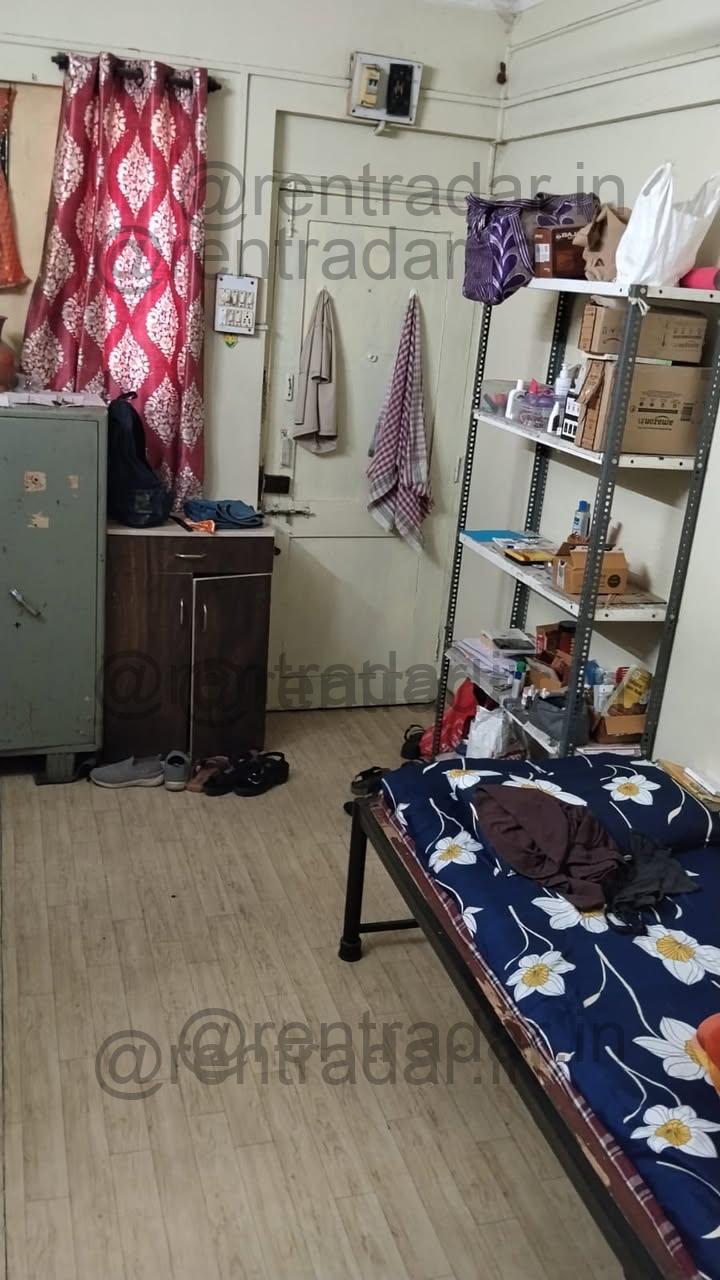 Room in 1 Bhk at Shivaji Nagar