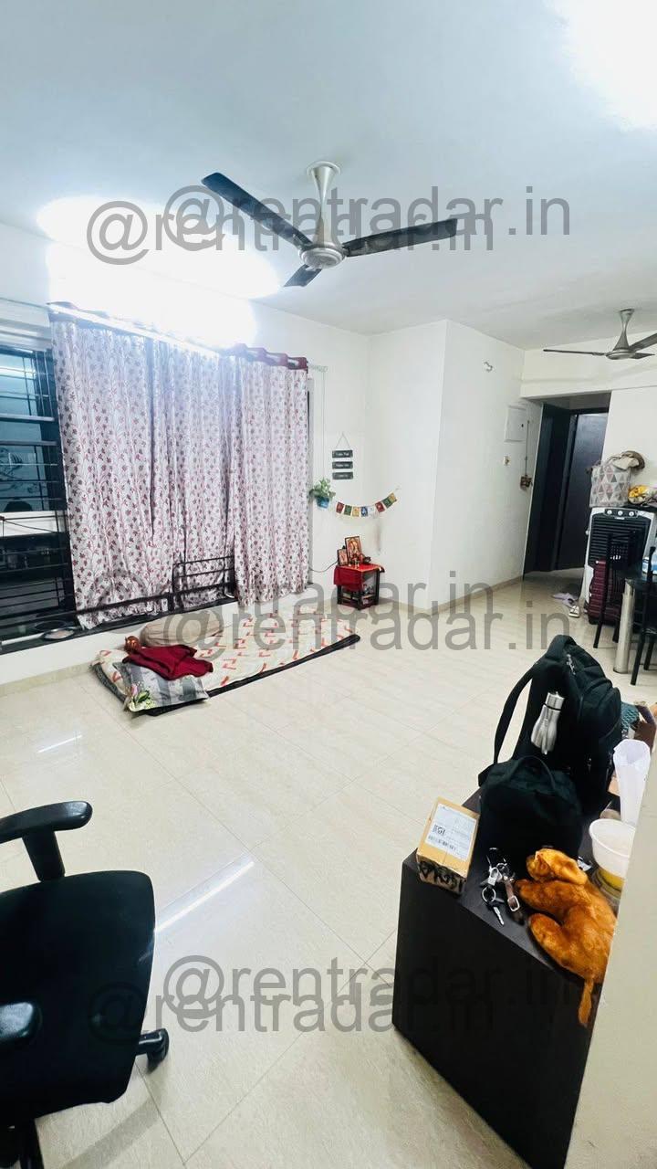 Room Available at Hinjewadi (royal Entrada)